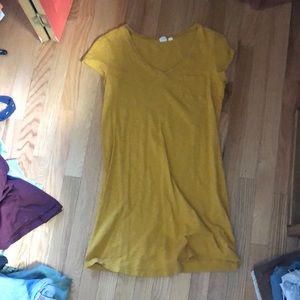 Yellow gap dress, size small, tshirt dress